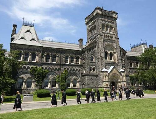 Faculdade no Canadá: como procurar e matricular em 3 passos